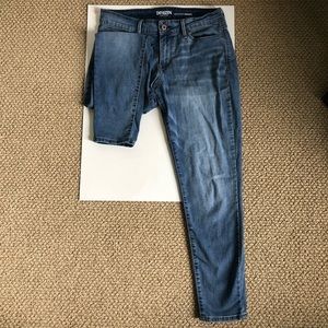 Levi's Denizen Modern Skinny Jeans